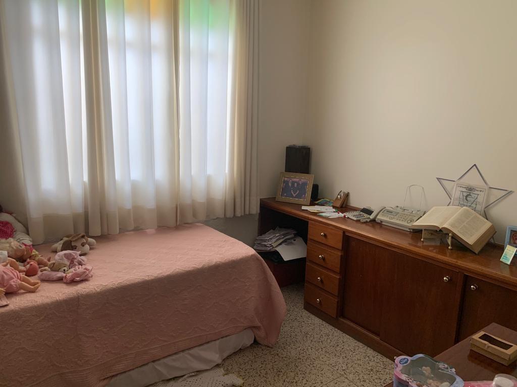 Casa, Vila Pérola, 4 Quartos, 5 Vagas, 1 Suíte