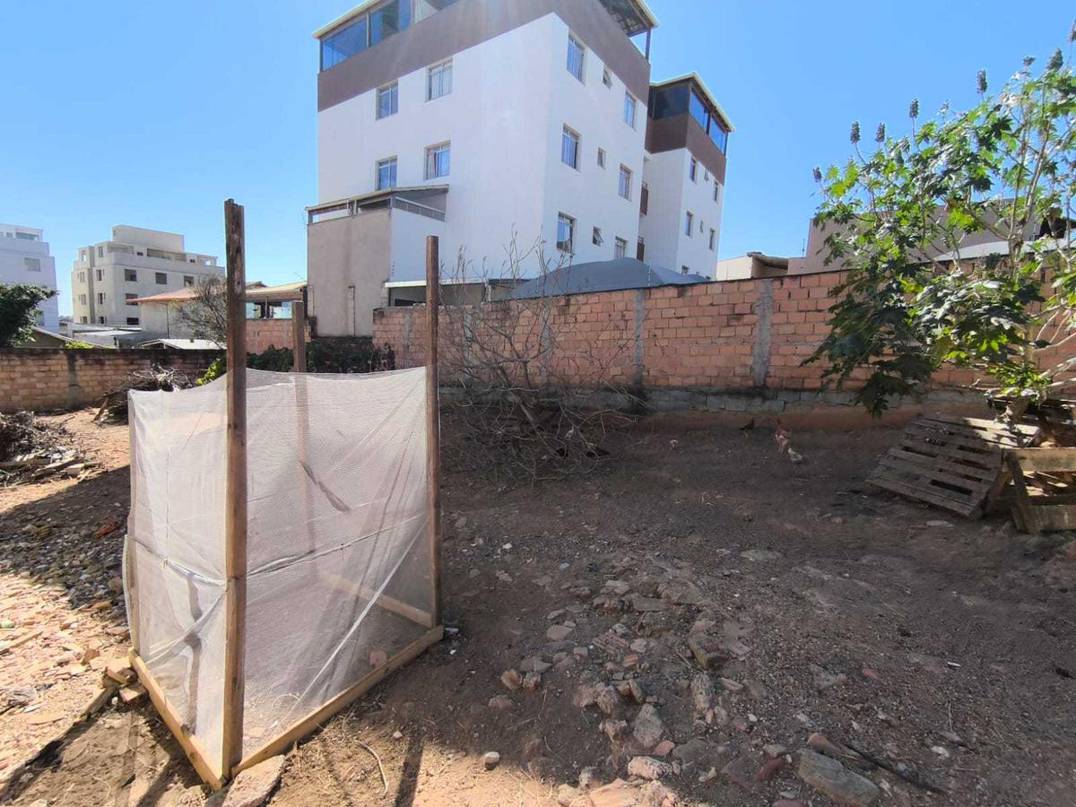 Lote, Pedra Azul, 0 Quarto, 0 Vaga