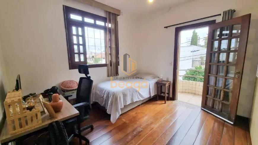 Casa, Castelo, 3 Quartos, 2 Vagas, 1 Suíte