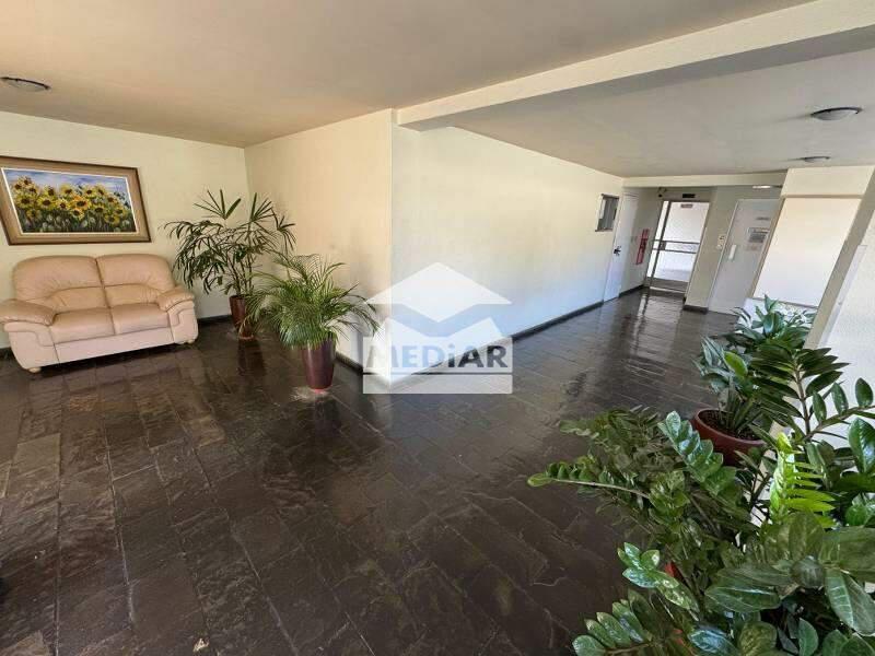 Apartamento, Sagrada Família, 2 Quartos, 1 Vaga