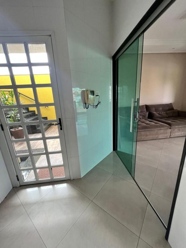 Casa, Inconfidentes, 3 Quartos, 5 Vagas, 1 Suíte