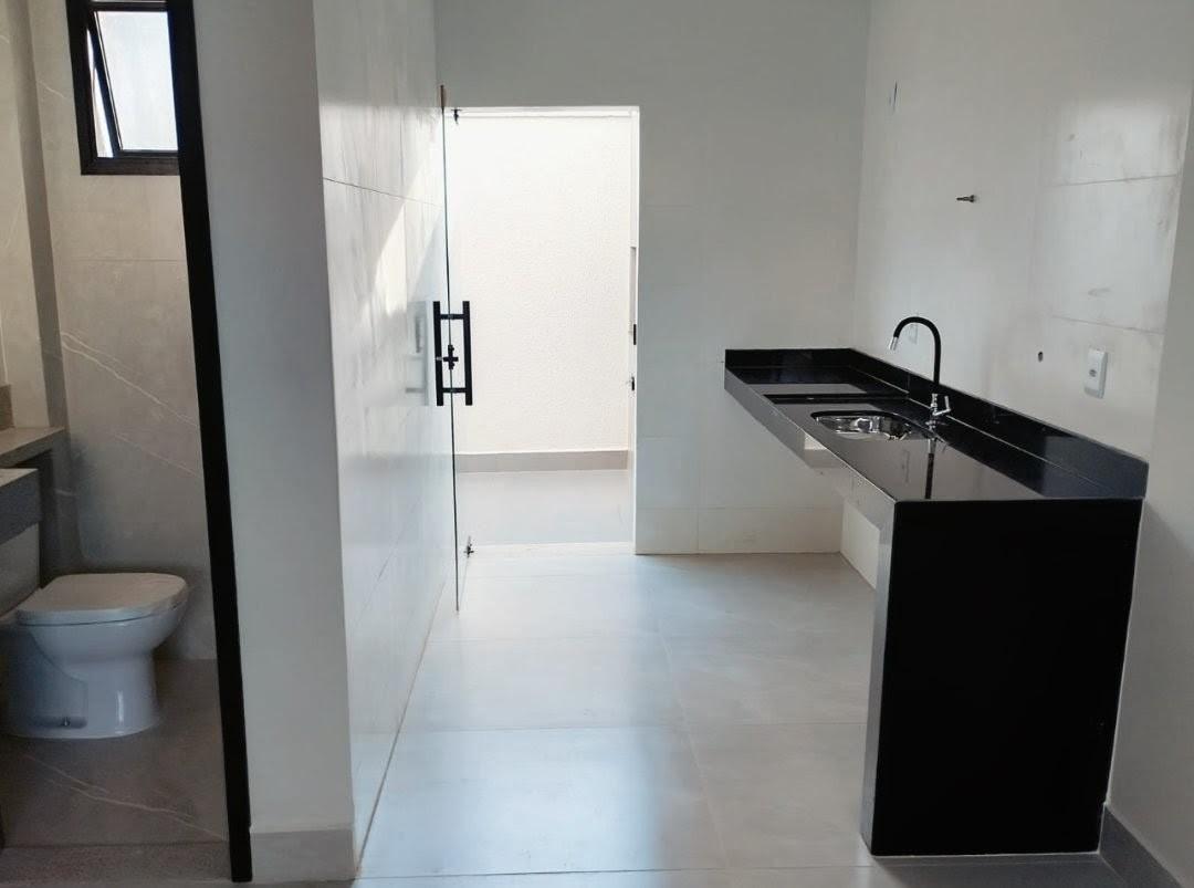Casa, Planalto, 2 Quartos, 0 Vaga, 2 Suítes