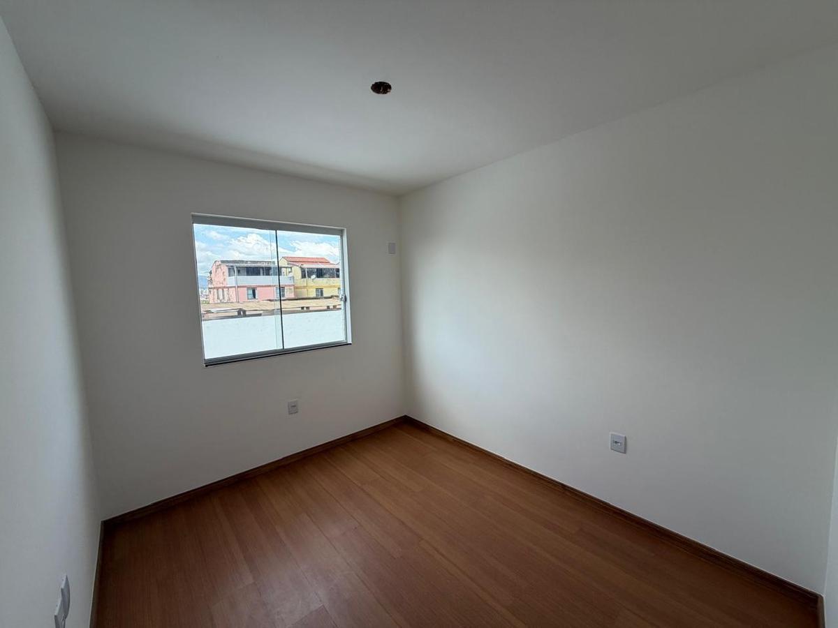 Apartamento, Santa Cruz Industrial, 3 Quartos, 2 Vagas, 1 Suíte