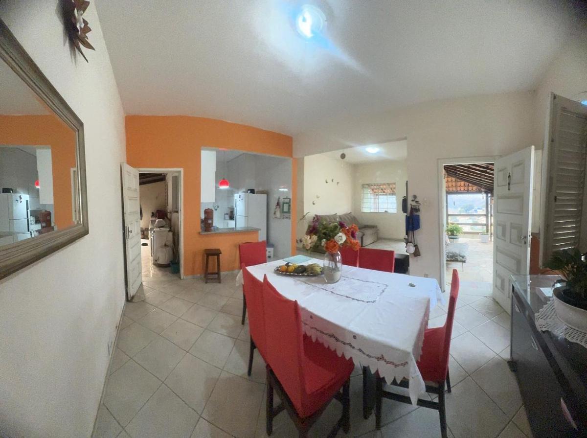 Casa, Nações Unidas, 4 Quartos, 2 Vagas, 1 Suíte