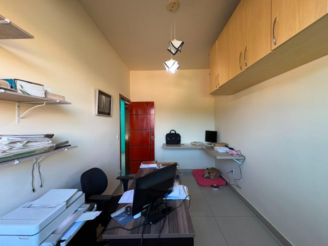 Casa, Três Barras, 3 Quartos, 2 Vagas, 1 Suíte