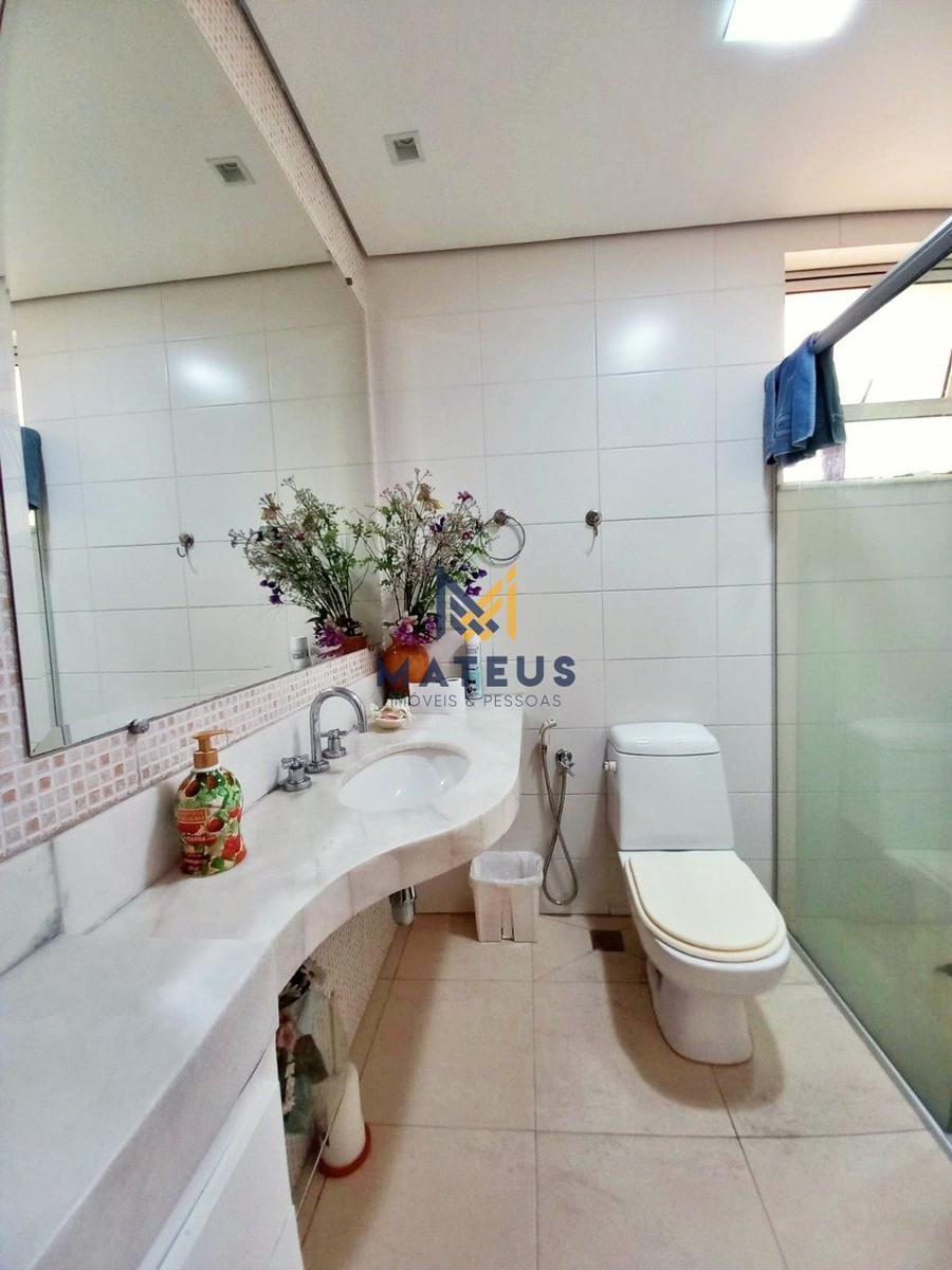 Casa, Carlos Prates, 6 Quartos, 2 Vagas, 2 Suítes