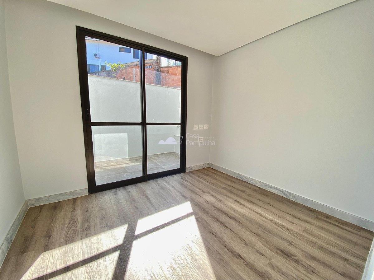 Casa, Planalto, 4 Quartos, 2 Vagas, 3 Suítes