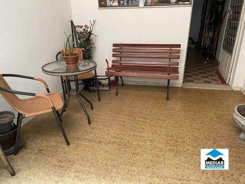 Casa, Cidade Nova, 4 Quartos, 2 Vagas, 1 Suíte