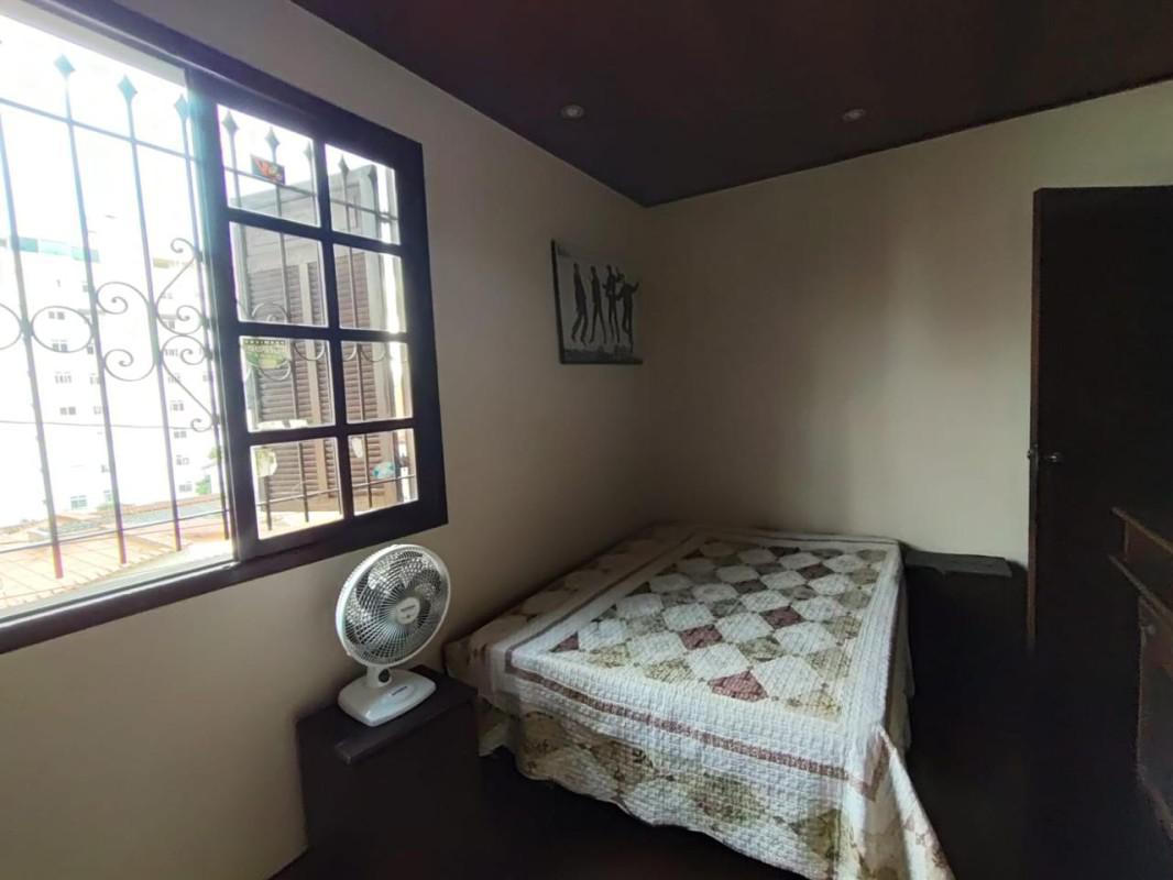 Casa, Conjunto Califórnia, 3 Quartos, 3 Vagas, 2 Suítes