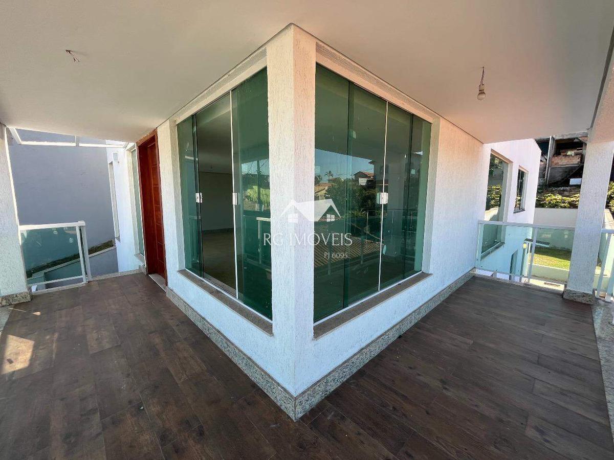Casa, Brasiléia, 3 Quartos, 4 Vagas, 3 Suítes