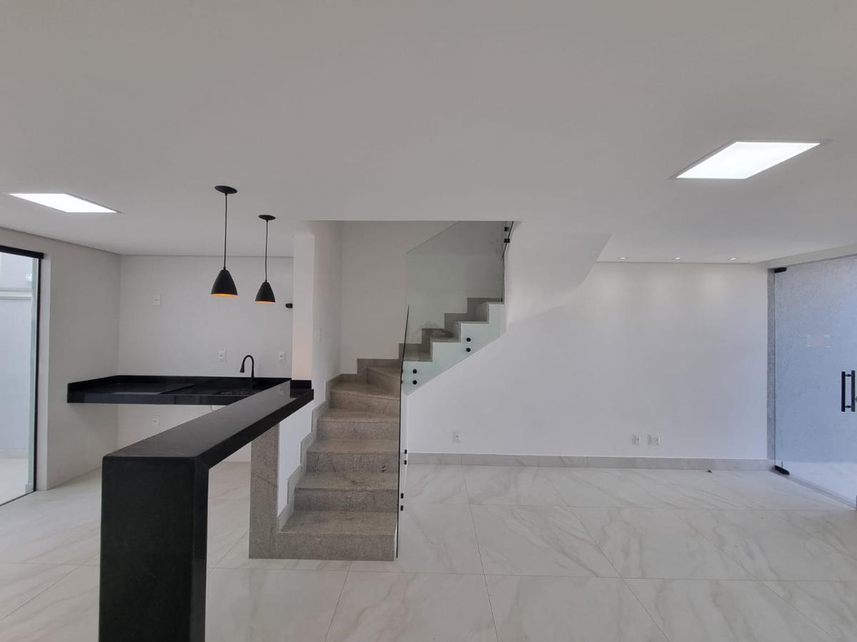 Casa, Planalto, 3 Quartos, 1 Vaga, 1 Suíte