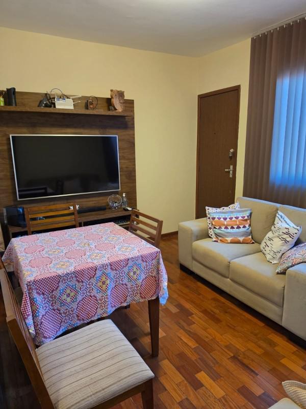 Apartamento, Floresta, 2 Quartos, 1 Vaga, 1 Suíte