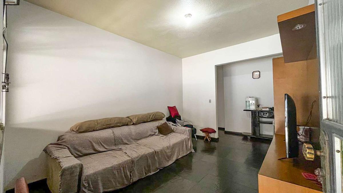 Casa, Santa Terezinha, 4 Quartos, 5 Vagas, 1 Suíte