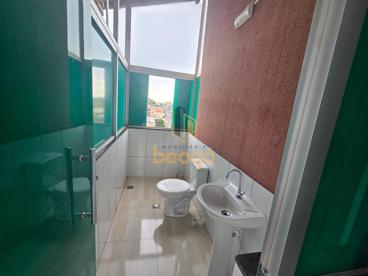 Cobertura, Coqueiros, 3 Quartos, 1 Vaga, 1 Suíte