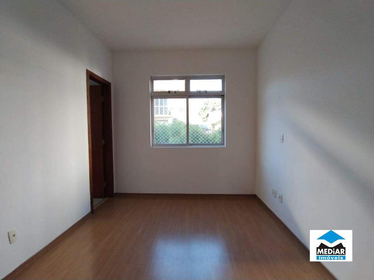Apartamento, Sagrada Família, 3 Quartos, 2 Vagas, 1 Suíte
