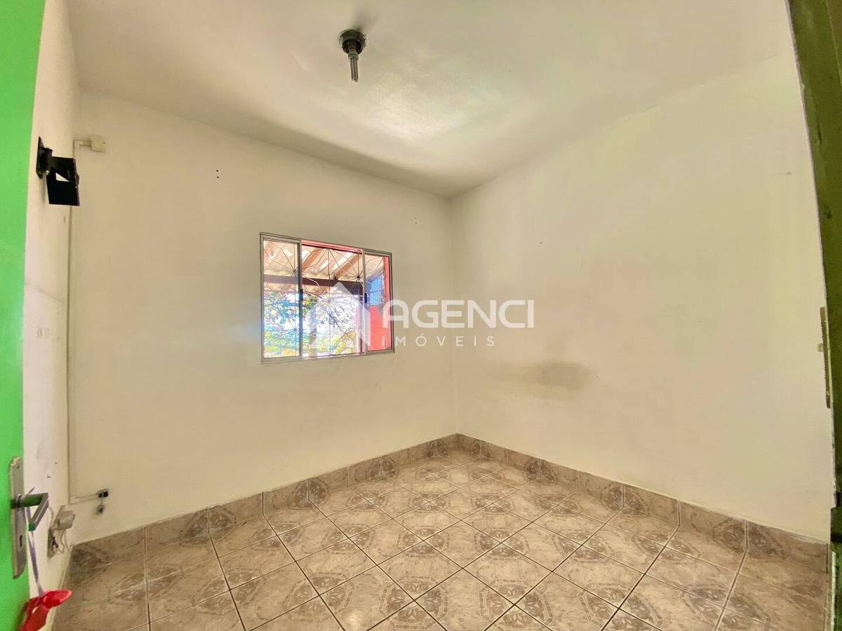 Casa, Santa Maria, 2 Quartos, 0 Vaga, 0 Suíte