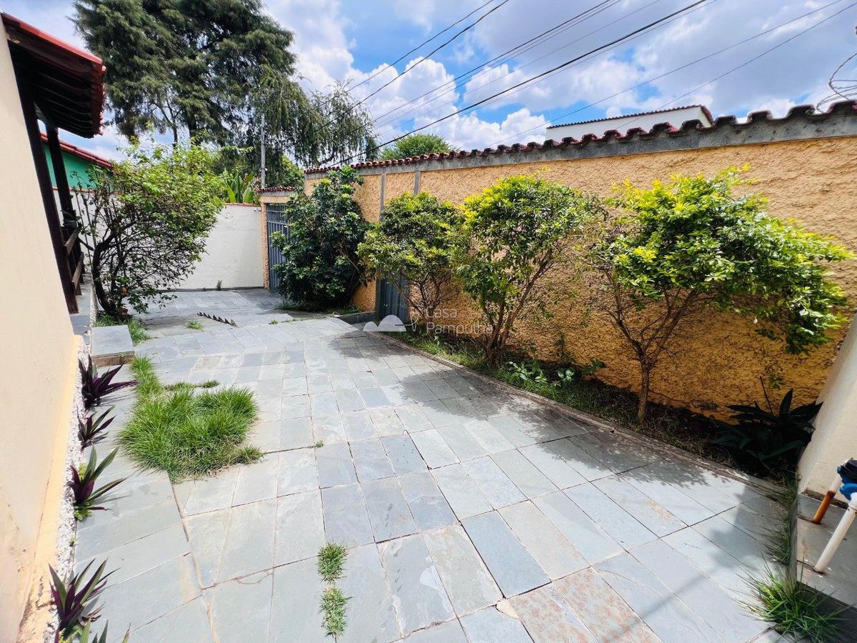 Casa, Floramar, 3 Quartos, 4 Vagas, 1 Suíte