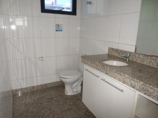 Andar, Estoril, 5 Vagas