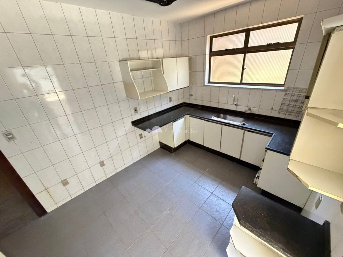 Casa, Itapoã, 5 Quartos, 5 Vagas, 1 Suíte