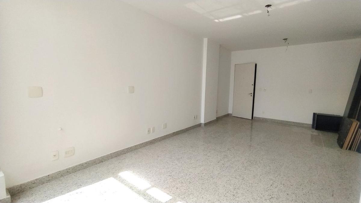 Sala, Centro