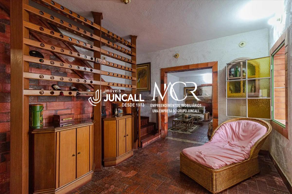 Casa, Castelo, 5 Quartos, 2 Vagas, 1 Suíte