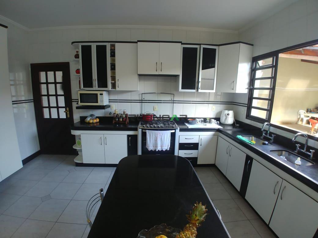 Casa, Jardim Riacho das Pedras, 4 Quartos, 8 Vagas, 1 Suíte