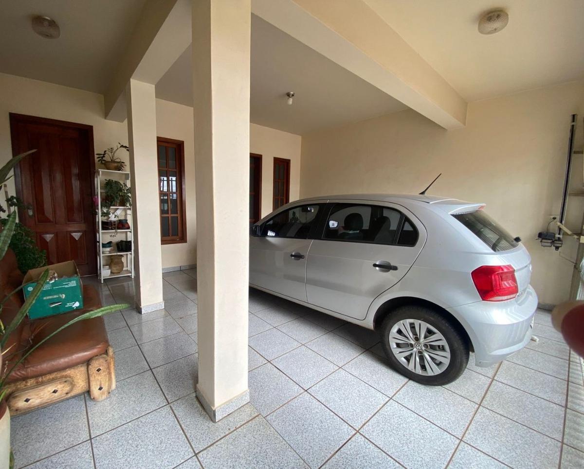 Casa, Centro, 4 Quartos, 2 Vagas, 3 Suítes