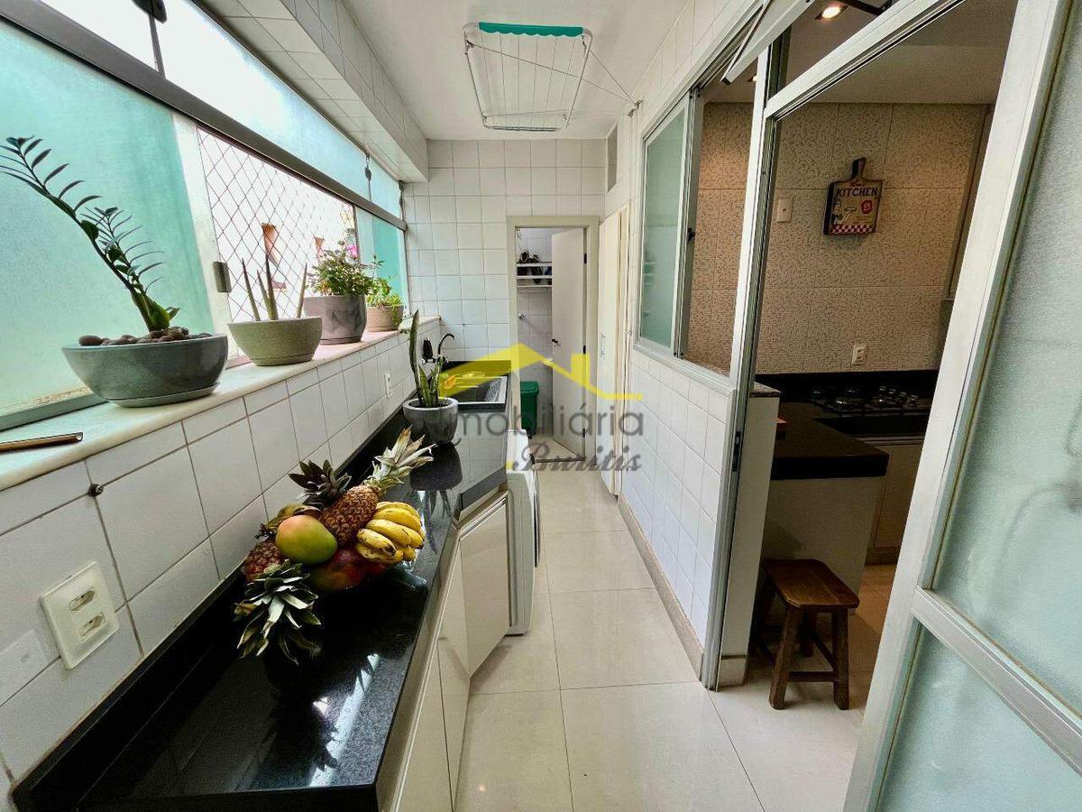 Apartamento, Estoril, 3 Quartos, 1 Vaga, 1 Suíte