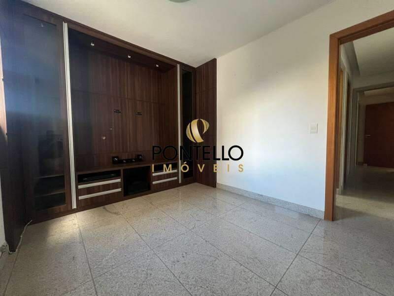 Apartamento, Sagrada Família, 3 Quartos, 2 Vagas, 1 Suíte