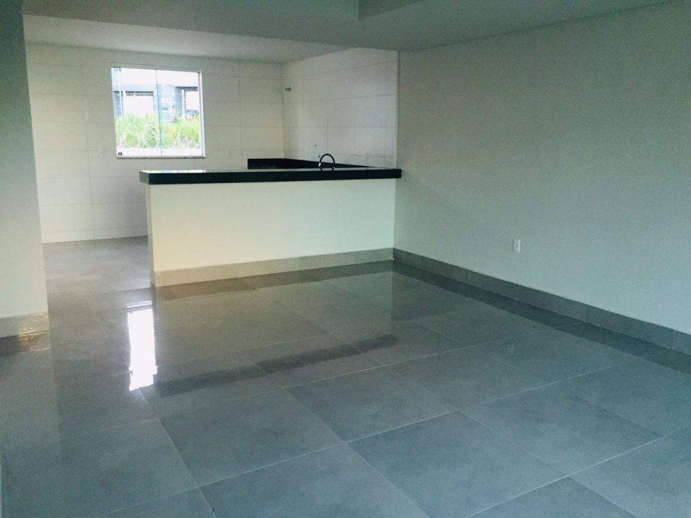 Casa, Cabral, 3 Quartos, 3 Vagas, 1 Suíte