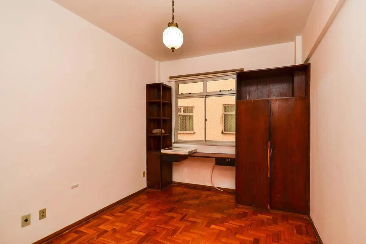 Apartamento, Centro, 2 Quartos, 0 Vaga