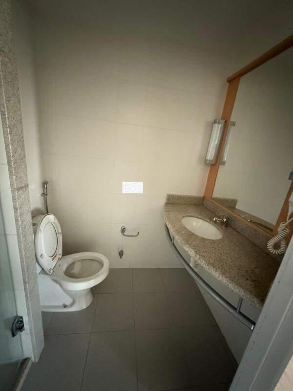 Apartamento, Estoril, 2 Quartos, 0 Vaga, 2 Suítes
