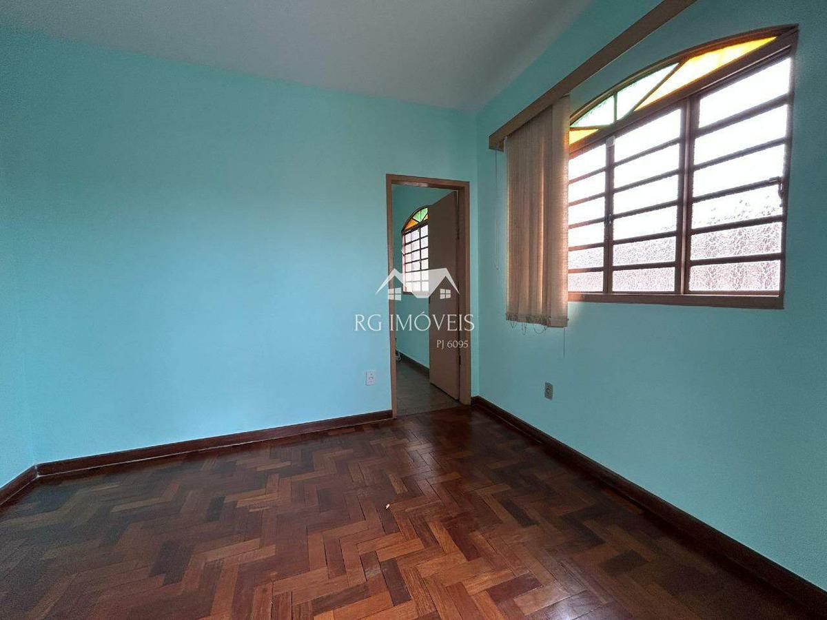 Casa, Betânia, 3 Quartos, 2 Vagas, 1 Suíte