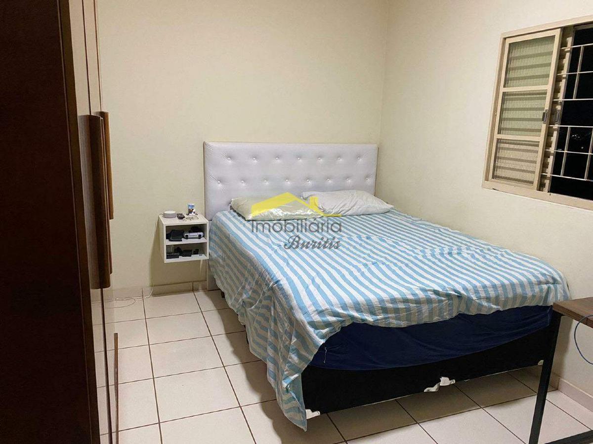 Casa, Milionários, 4 Quartos, 4 Vagas, 1 Suíte