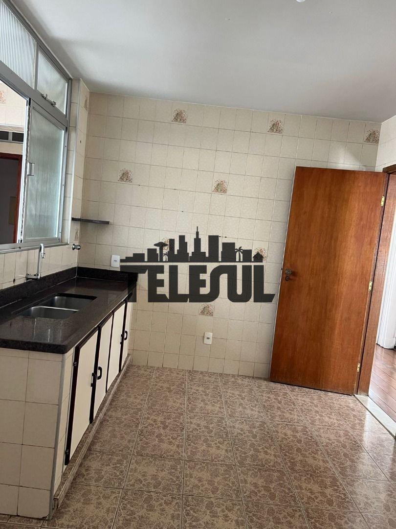 Apartamento, Centro, 3 Quartos, 0 Vaga, 1 Suíte