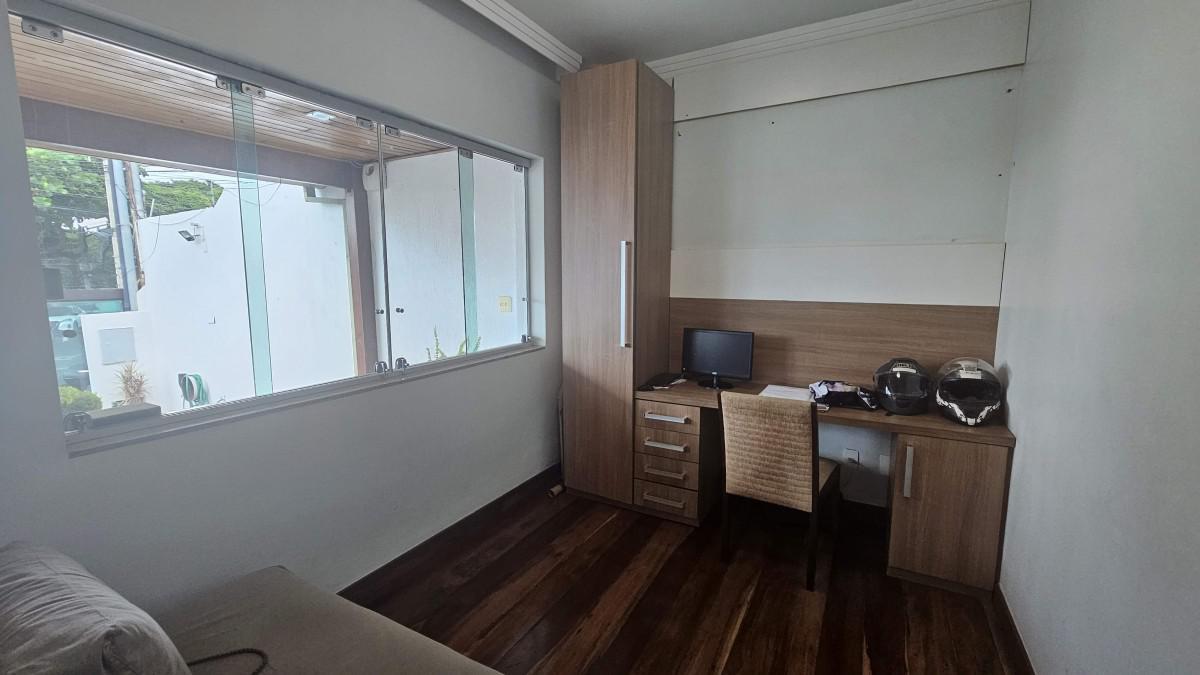 Casa, Nova Floresta, 5 Quartos, 4 Vagas, 2 Suítes