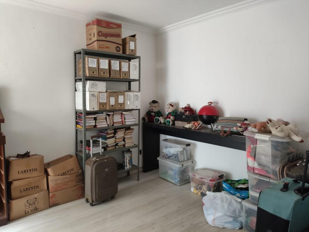 Casa, João Pinheiro, 6 Quartos, 2 Vagas, 2 Suítes