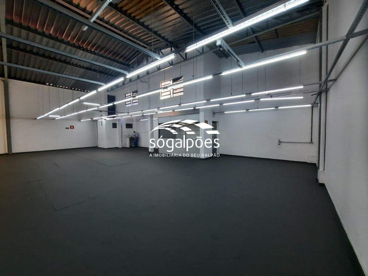 Galpão, Padre Eustáquio