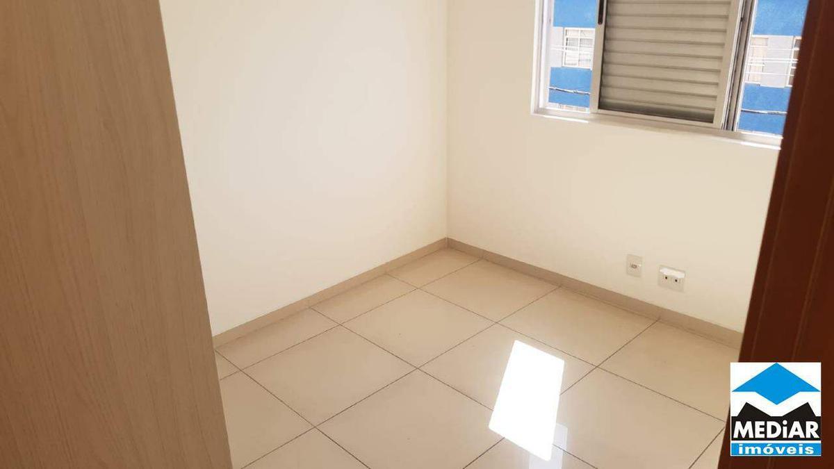 Apartamento, Floresta, 2 Quartos, 2 Vagas, 1 Suíte