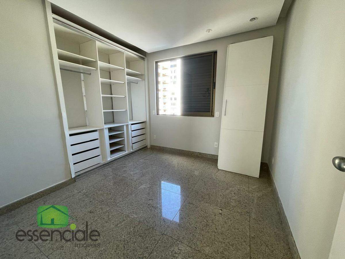 Apartamento, Barreiro, 3 Quartos, 2 Vagas, 1 Suíte