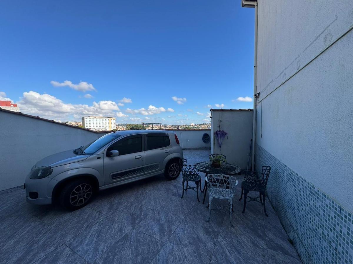 Casa, Cachoeirinha, 2 Quartos, 2 Vagas