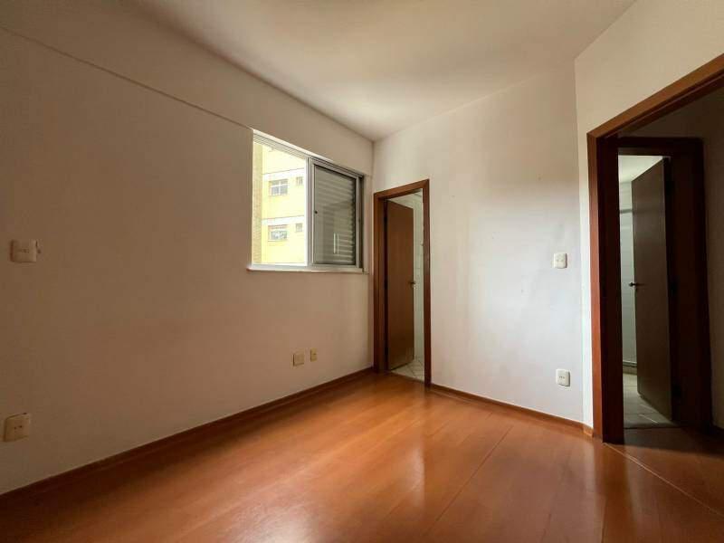 Apartamento, Estoril, 3 Quartos, 1 Vaga, 1 Suíte