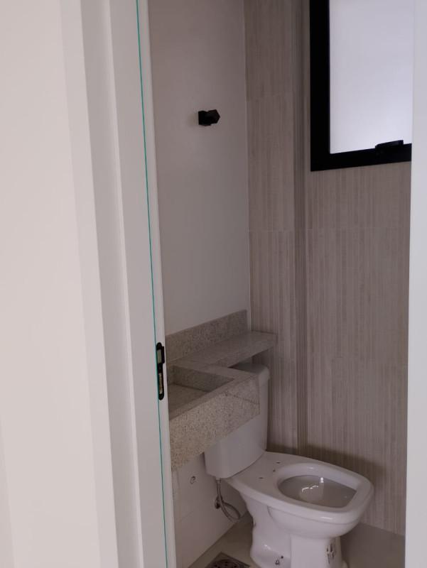 Casa, Planalto, 3 Quartos, 1 Vaga, 2 Suítes