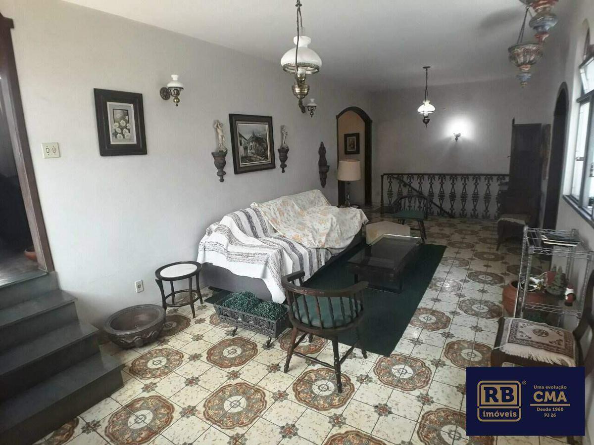 Casa, Coração de Jesus, 3 Quartos, 4 Vagas, 1 Suíte