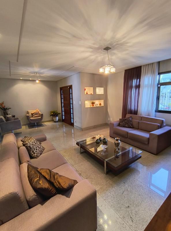 Casa, Tirol, 5 Quartos, 8 Vagas, 1 Suíte