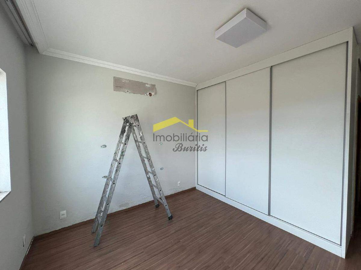 Casa, Havaí, 4 Quartos, 4 Vagas, 2 Suítes