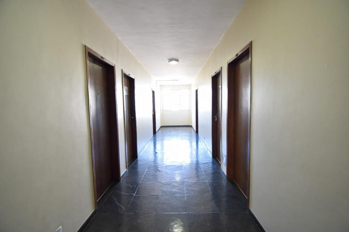 Sala, São José, 0 Quarto, 0 Vaga