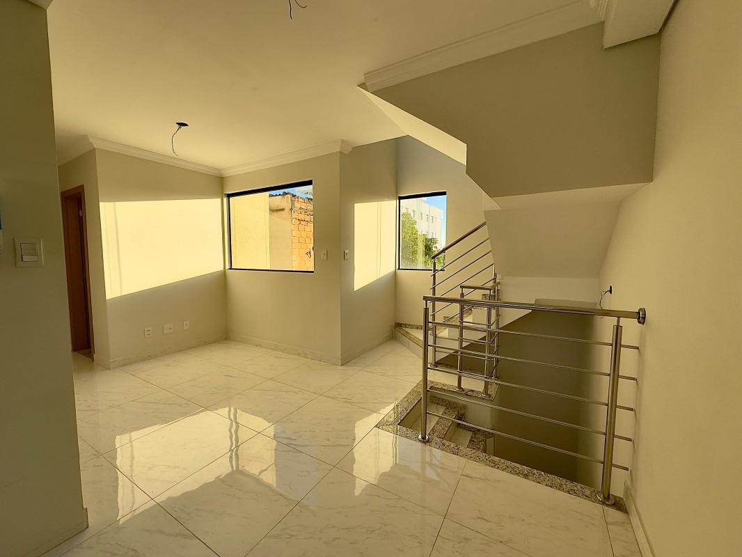 Cobertura, Santa Branca, 3 Quartos, 2 Vagas, 1 Suíte