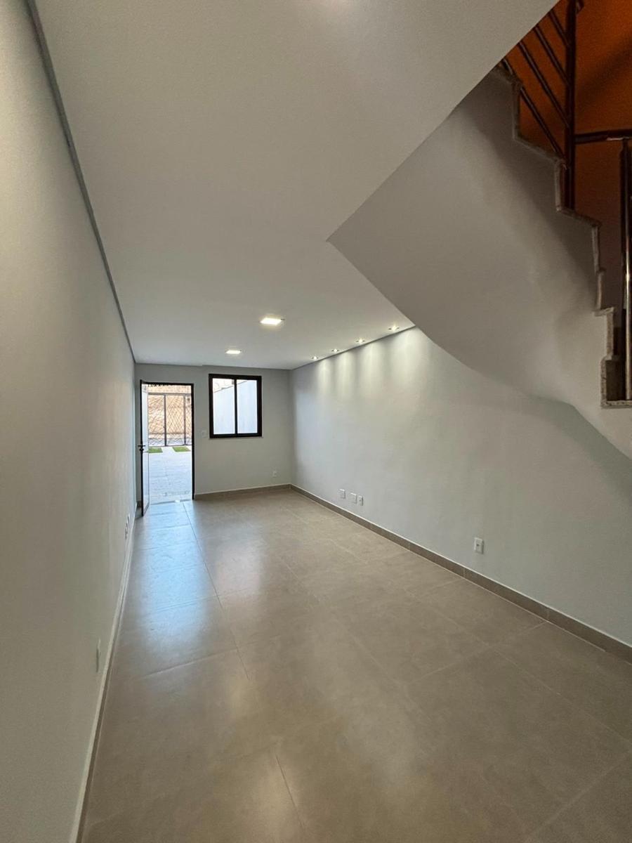 Casa, Copacabana, 2 Quartos, 3 Vagas, 2 Suítes