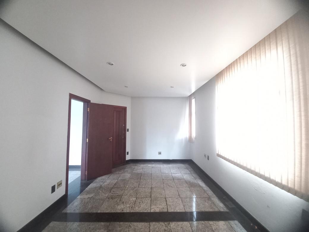 Sala, Savassi, 0 Quarto, 0 Vaga